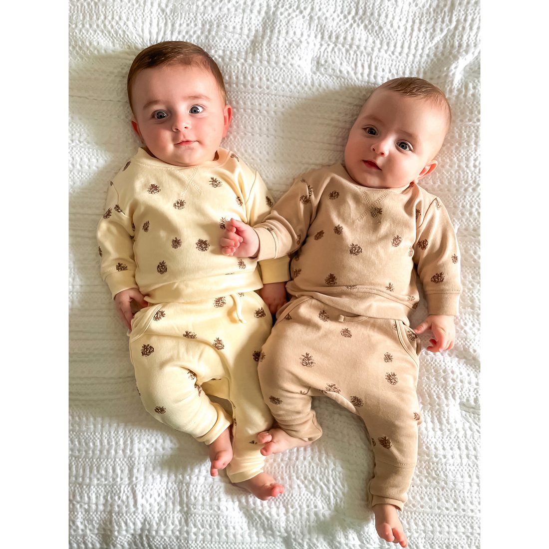 Sweatshirt & Jogger Set | Buttercream Pinecone