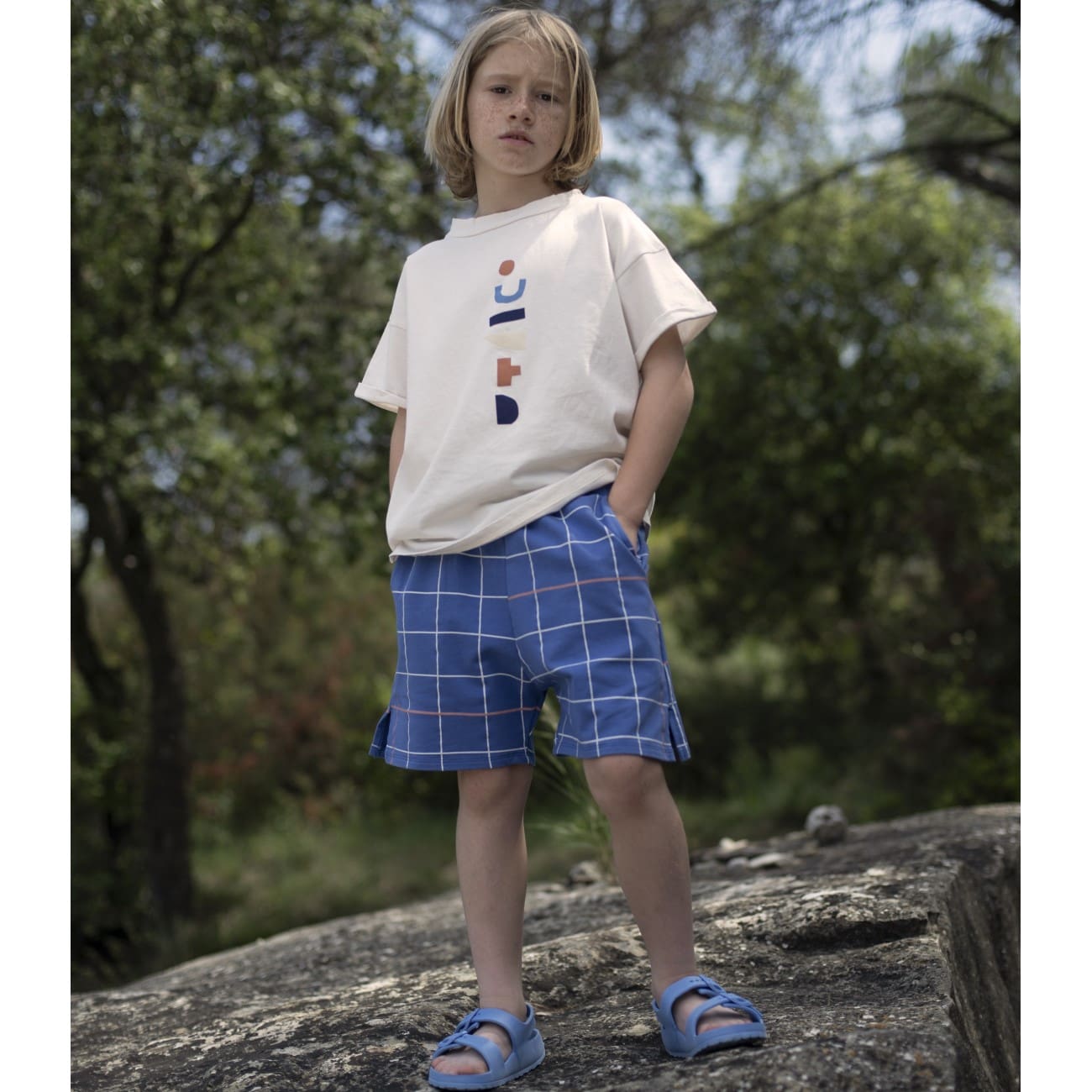 Tshirt Play & Shorts Grid