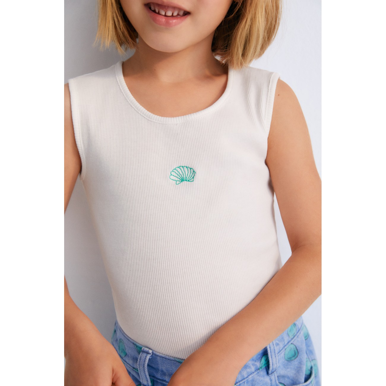 Lipsi Top White