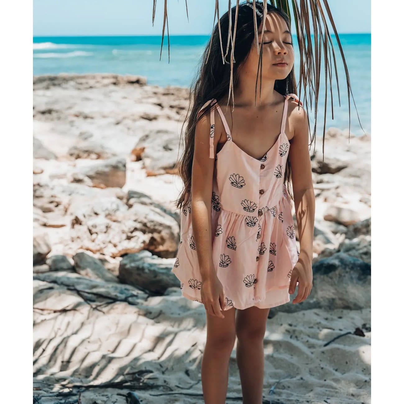 Loose Short Shell Print