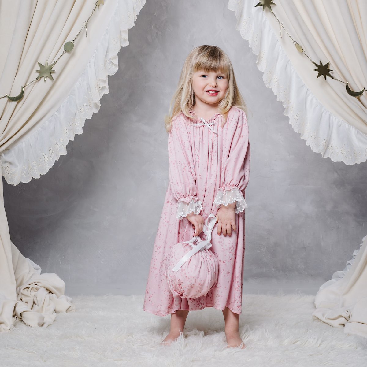 Victoria Nightdress | Pink Stars