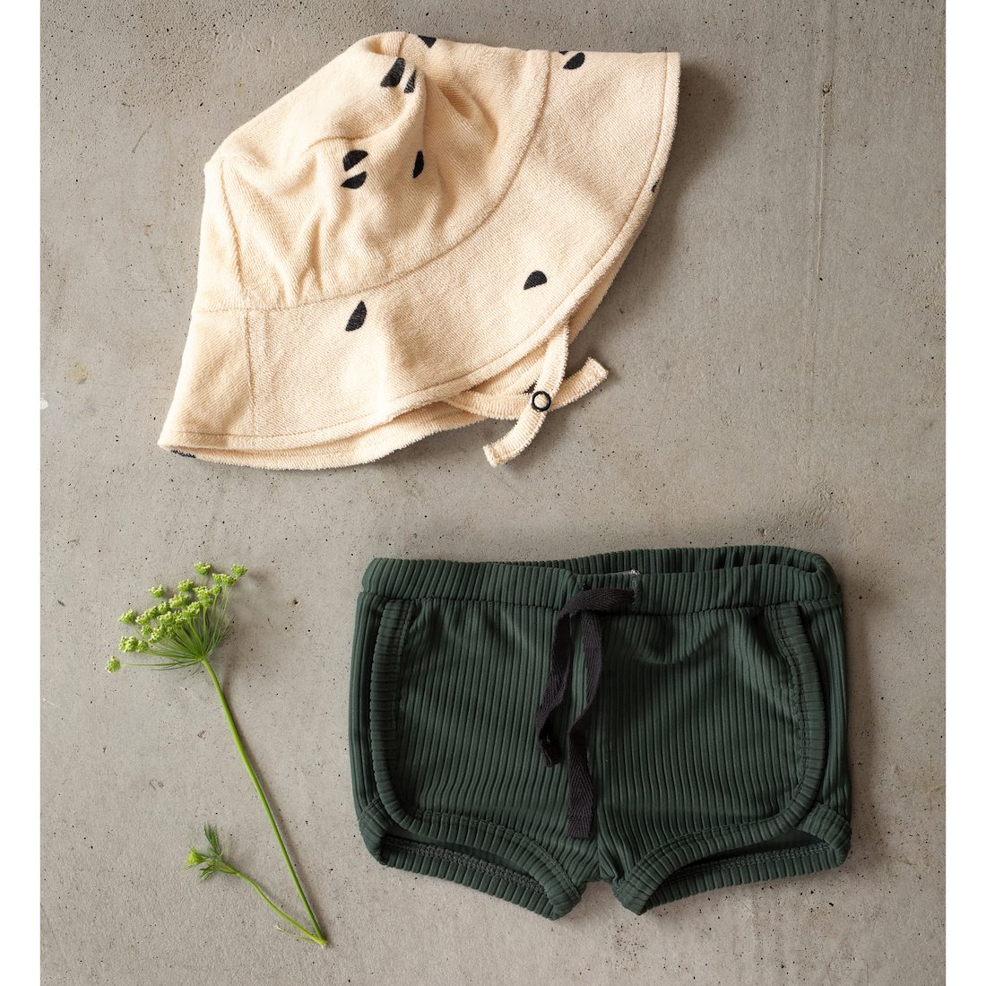 UV Top & Swim Shorts | Muted Emerald